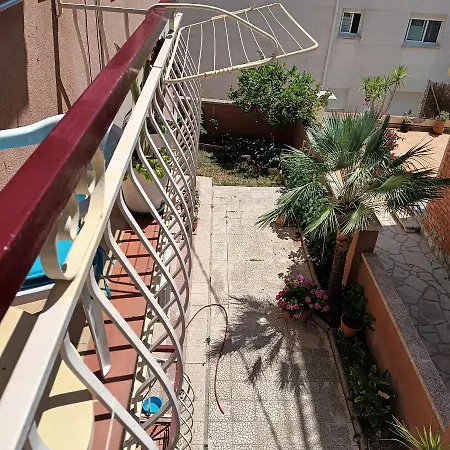 Cerca Playa ,estacion Tren Y Garaje Gratis En